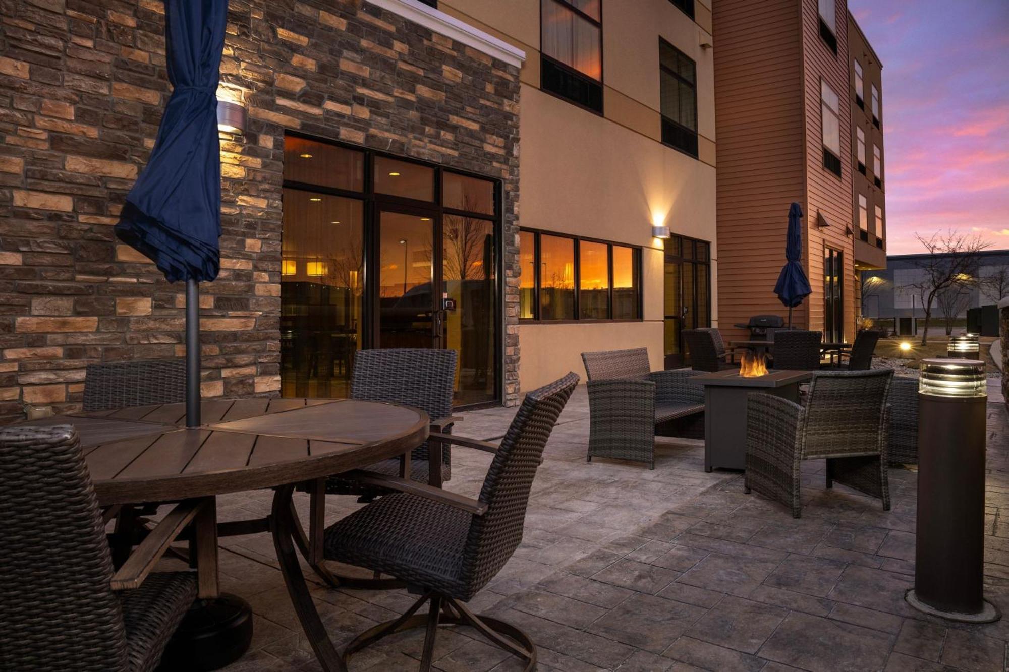 Fairfield Inn & Suites By Marriott Sioux Falls Airport Exterior foto
